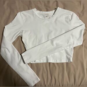 Aritzia TNA Classic White Long Sleeve Tee